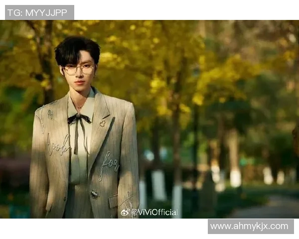 揭秘和平精英成功之道S15电竞总决赛专访赵磊的独家见解与经验分享 揭秘和平精英成功之道S15电竞总决赛专访赵磊的独家见解与经验分享