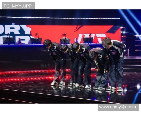 S15LOL赛事精彩回顾深入解析BLG团队配合与战术策略实时数据 S15LOL赛事精彩回顾深入解析BLG团队配合与战术策略实时数据